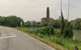 “Installate il guardrail lungo l'argine”