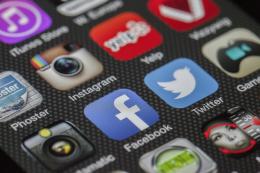 Così sui social ti fai male. Davvero