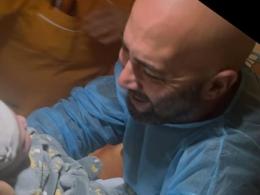 Fiocco azzurro per Giuliano Sangiorgi: è nato Michele, il secondo figlio del leader dei Negramaro