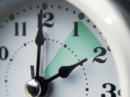 Meno sonno ma più luce, si cambia l'ora
