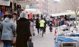 “Via il mercato dal Corso del popolo”