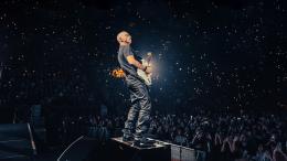 Eros Ramazzotti annuncia il tour mondiale “Una Storia Importante”: debutto a Parigi, gran finale a San Paolo