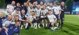 I sindaci battono cantanti, e il primo gol è di Munari