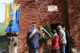 La "Via crucis" di Lusia, ferita dalle bombe