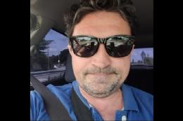 Si sente male e muore durante la cerimonia