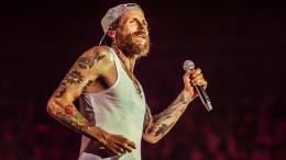 Jovanotti: un viaggio multisensoriale tra musica e innovazione ai PalaJova