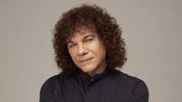 Riccardo Cocciante inaugura la stagione estiva all'Arena 