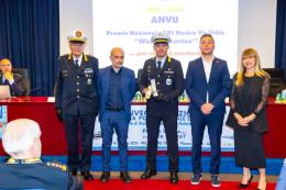 Un premio nazionale per il vigile eroe