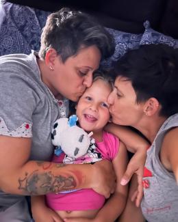 Figli con 2 mamme, ora si può