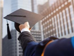 Con genitori laureati, più facile conseguire l'alloro