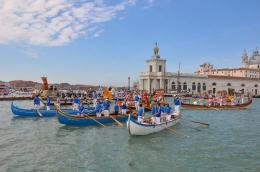 Venezia celebra la Sensa tra tradizione e sport: