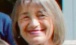 Lacrime ed emozioni, la maestra Donatella ora va in pensione