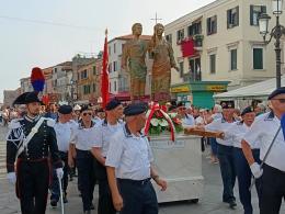 Oggi la processione, domani le bancarelle