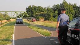 Donna violentata sull'argine dell'Adige