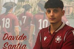 Davide muore in auto a 18 anni