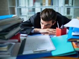Notifiche ogni 2 minuti: il lavoro diventa tortura