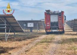 Fiamme al parco fotovoltaico