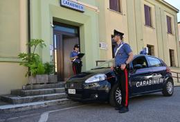 Ubriaco fradicio, chiede alcool a tutti i negozi