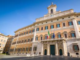 FdI: "1.000 euro in più per i deputati"