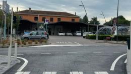 Rissa a Montegrotto terme, volano sampietrini