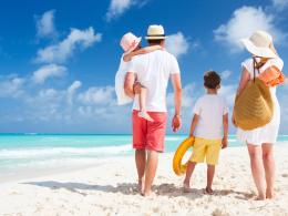 Vacanze negate, aumenta il divario