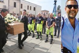 Una folla per Lorenzo