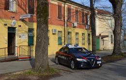 In giro con una mazza da baseball nel baule: denunciato