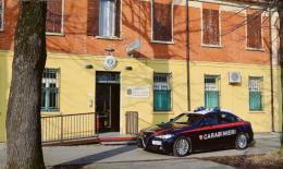 Guida la moto “scoperto”, denunciato