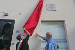 Targa sulla casa della beata