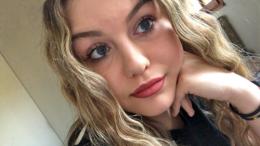 L'addio doloroso a Eleonora, morta a 17 anni