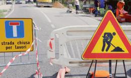 Via dei Mille, camion e lavori 