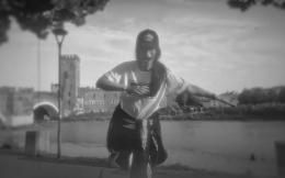 Verona, cuore pulsante nel videoclip di Laura Pausini: un incontro tra musica e città