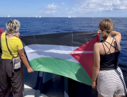Pioggia di droni sulla Global Sumud Flotilla