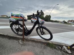 Donna travolta in bici, è in gravi condizioni