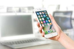 Su It-Wallet arrivano Isee e titoli di studio
