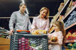 Spesa ferma ma si compra meno