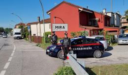 Mira, minaccia di dare fuoco alla casa della madre: 21enne finisce in carcere