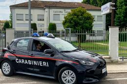 Furto e super prelievo: 19enne nei guai