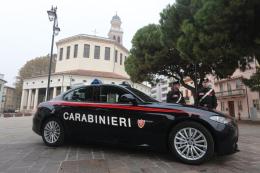 Accoltellato al bar, c'è un fermo