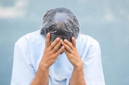 Sospeso per molestie, rientra: "Deve pagare il mutuo"
