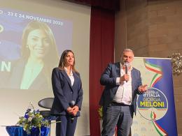 Valeria Mantovan apre la campagna elettorale e fa il pienone