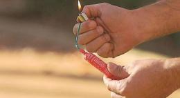 Bomba carta sul tifoso, malore e partita sospesa