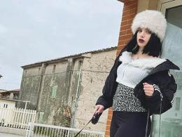 Malore in casa, muore a 18 anni tra le braccia di mamma