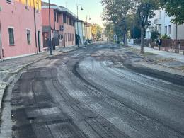 In viale Trieste ecco lavori e odori