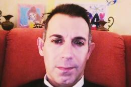 Lascia due figli, il papà precipitato dal silos