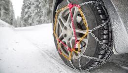Catene o pneumatici invernali: da sabato obbligo