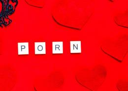 Da oggi porno vietati agli under 18