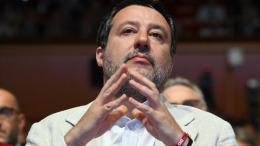 Salvini rilancia lo scontro sull’Islam