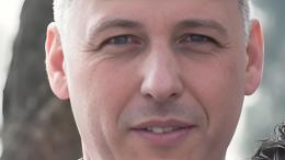  Andrea s'accascia e muore a 48 anni