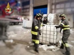 Muore schiacciato in azienda a 47 anni